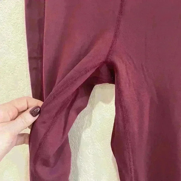 ⚡️5/$20 bundle sale⚡️ Senita Athletic leggings w/pockets medium - Picture 5 of 6